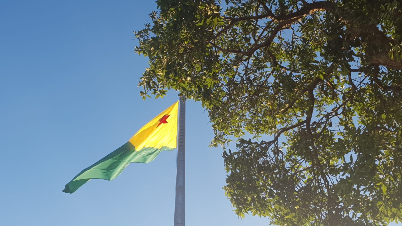 63 anos do Acre: programação de aniversário conta com banda militar e hasteamento da bandeira