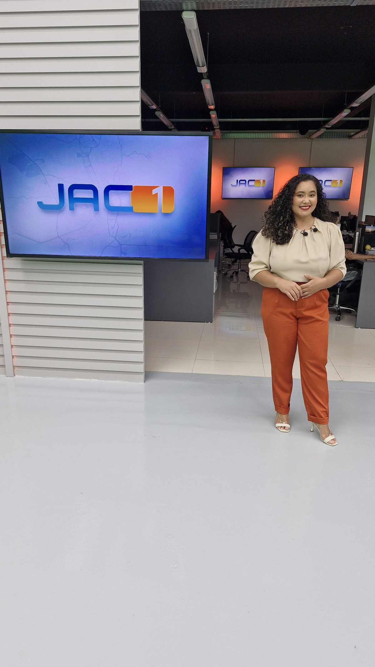 AO VIVO: Assista ao JAC1 com Quésia Melo